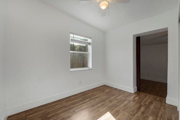 Lake Worth House: 130 Plum Tree Drive