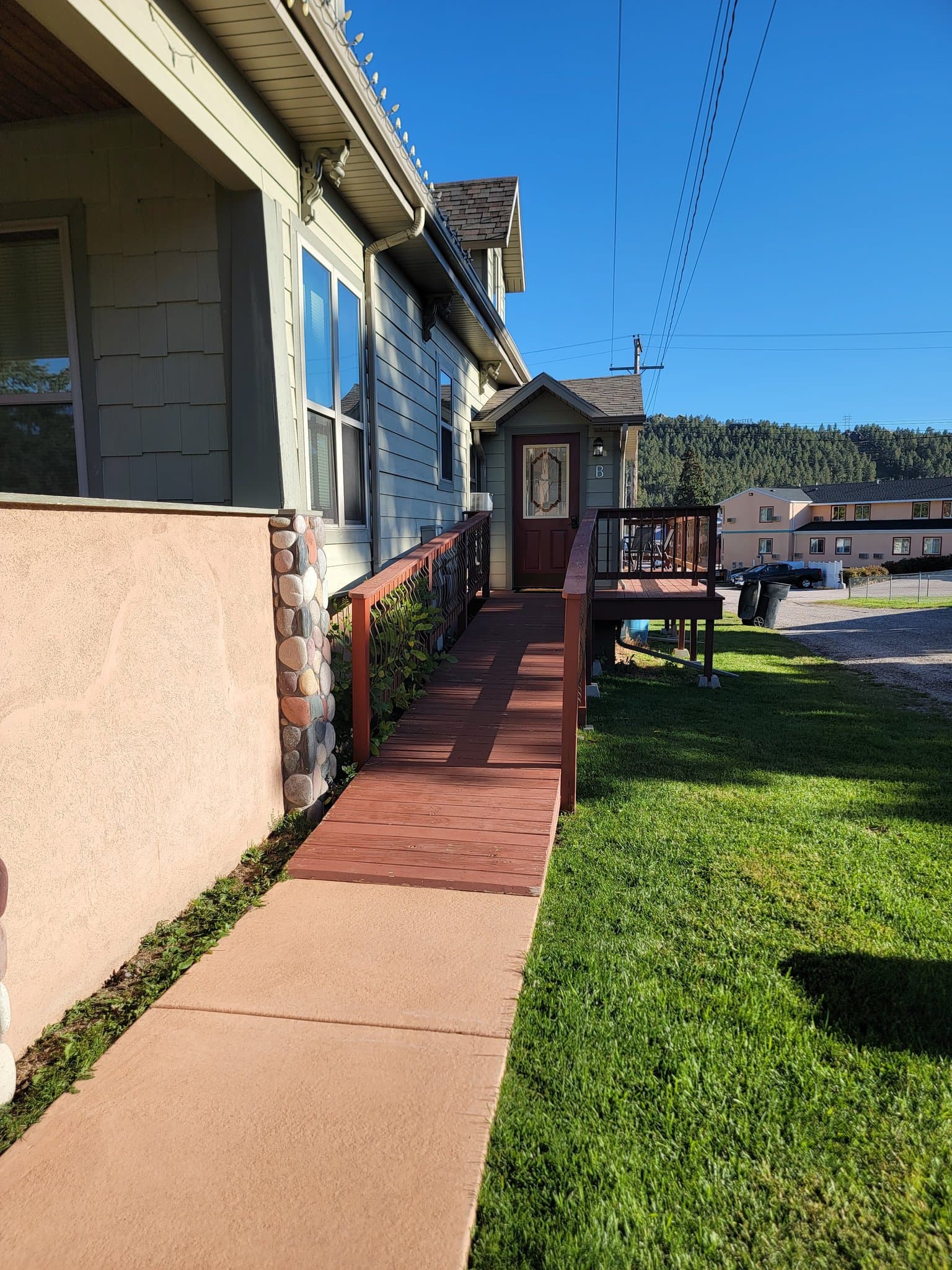 Custer House: 530 harney st