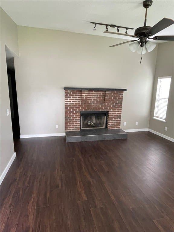 Rogers Townhome: 3409 W Wood St