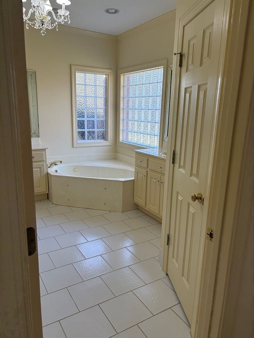 Tuscaloosa House: 3933 Gaineswood Ln
