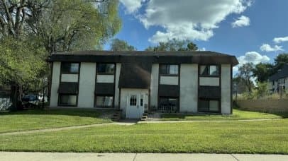 St Cloud Apartment: 520 13th St S
