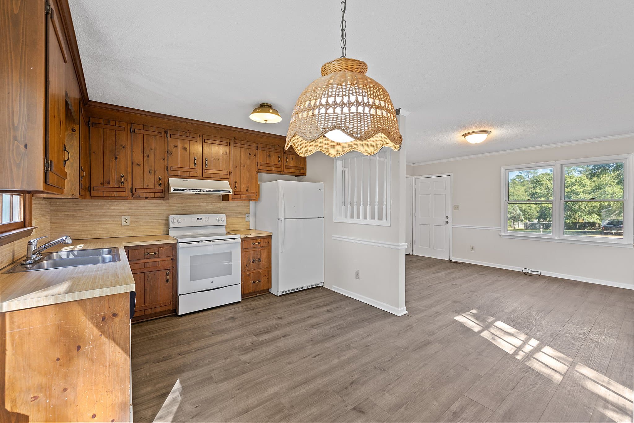 Raleigh House: 1028 Rock Dr