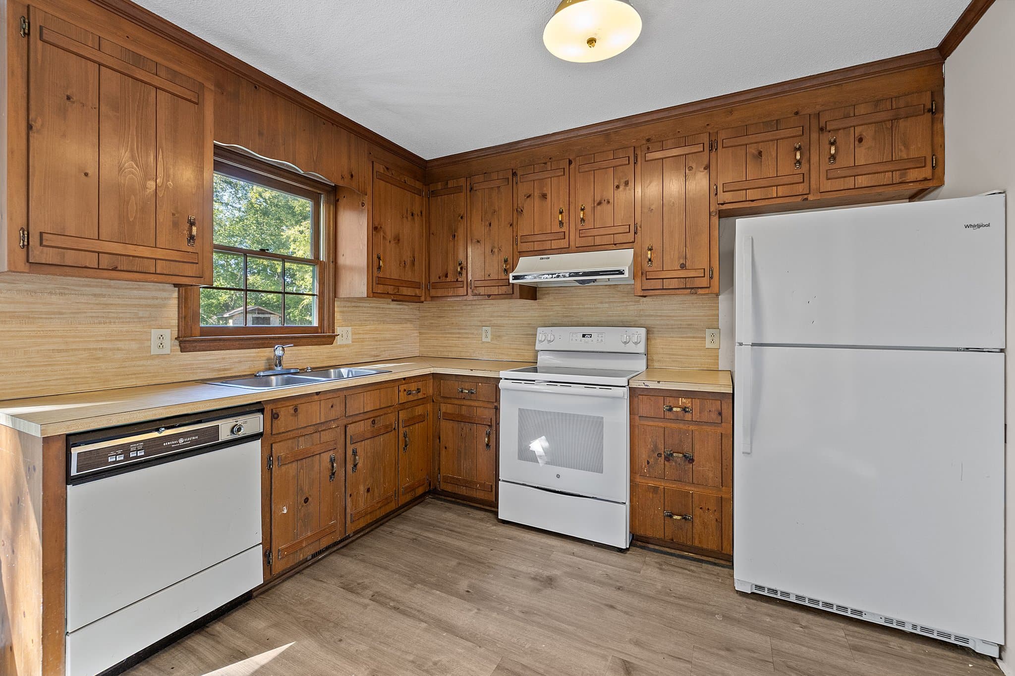 Raleigh House: 1028 Rock Dr