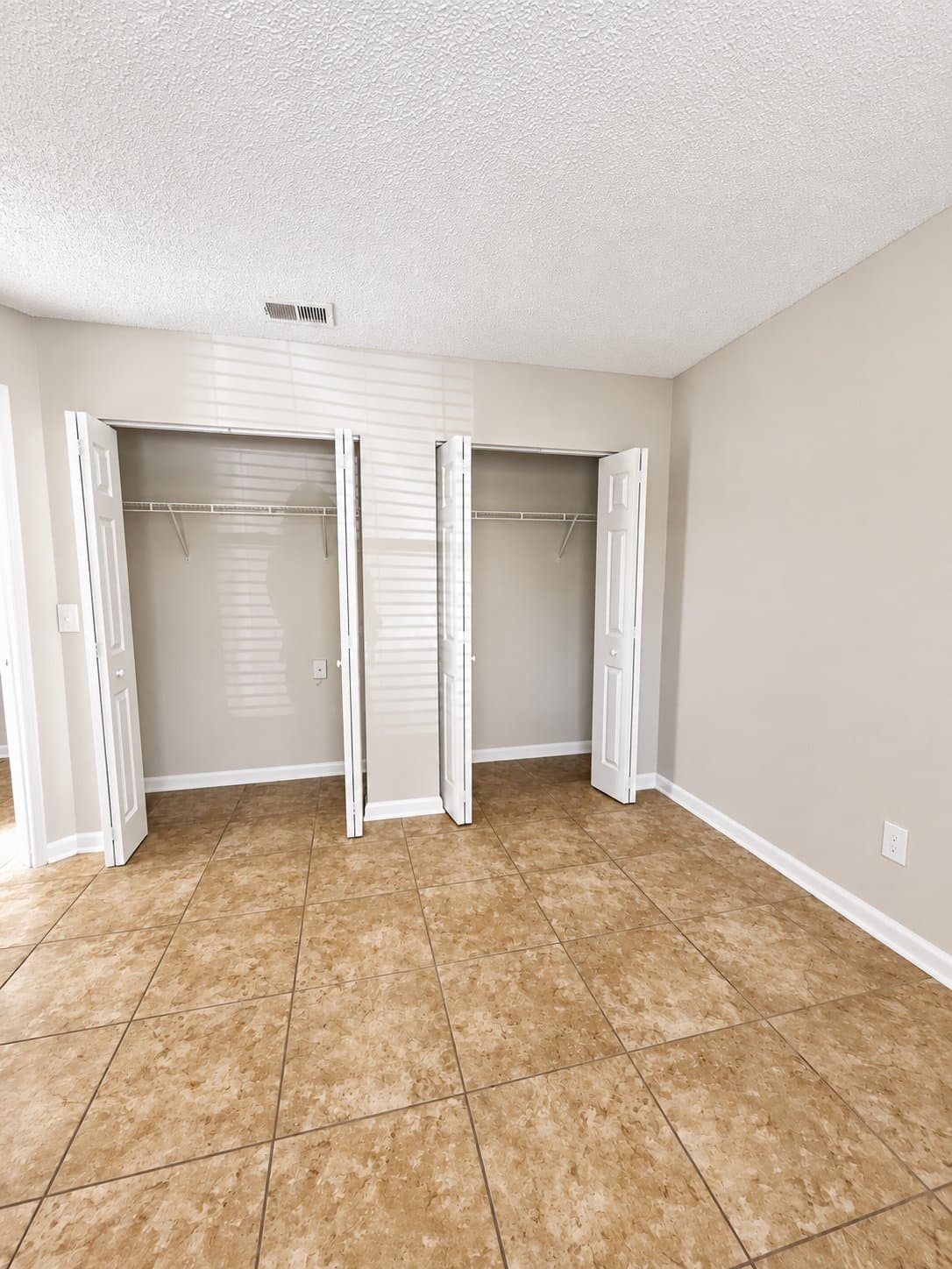Tampa Townhome: 2572 Monica Ct