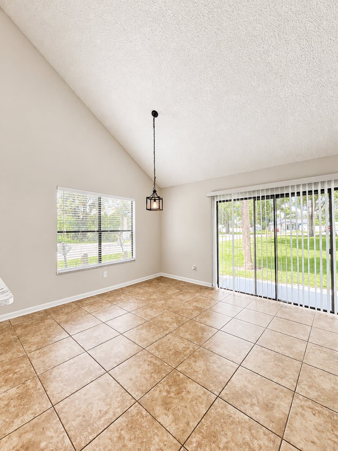 Tampa Townhome: 2572 Monica Ct