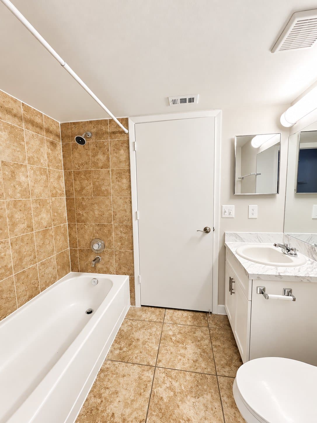 Tampa Townhome: 2572 Monica Ct