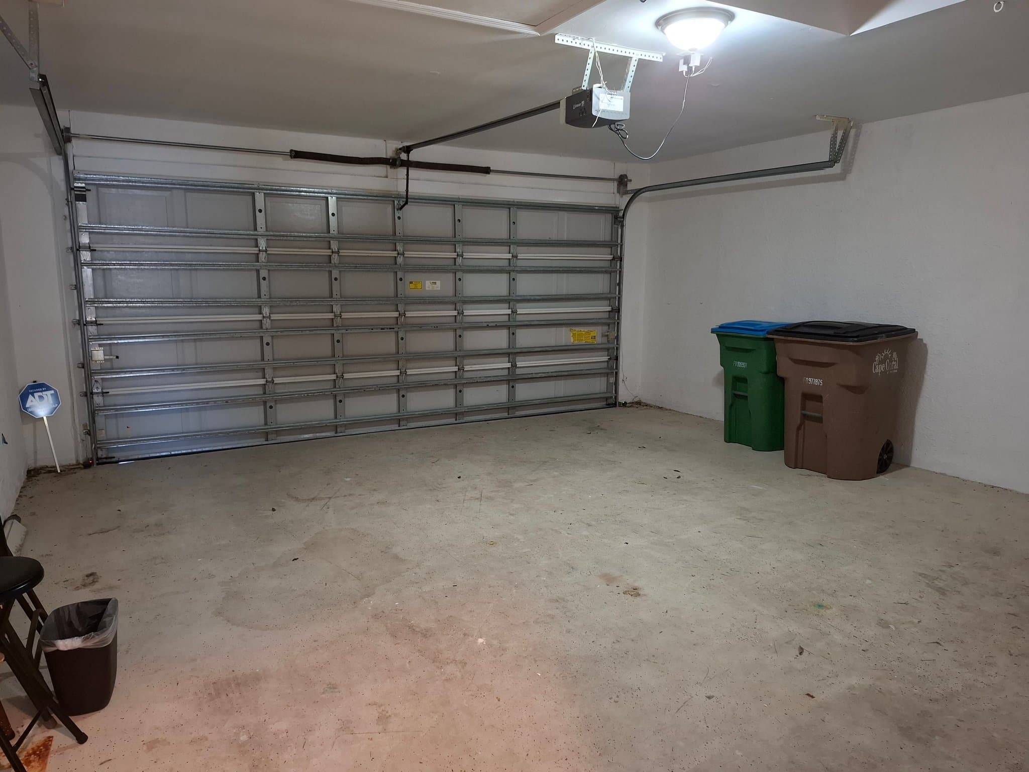 Cape Coral House: 1632 SW 18th St
