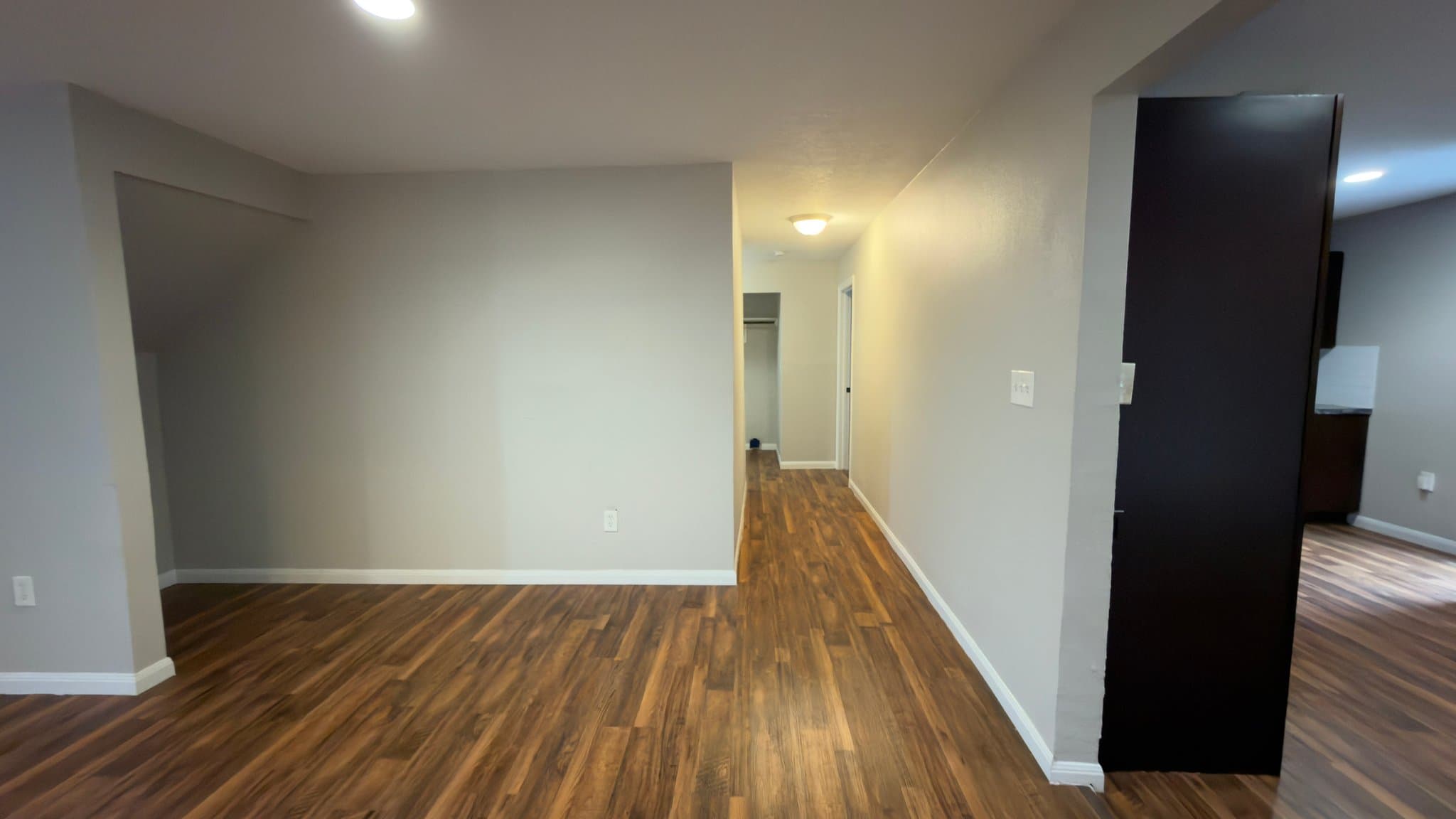 New Caney House: 28174 FM 1485 East