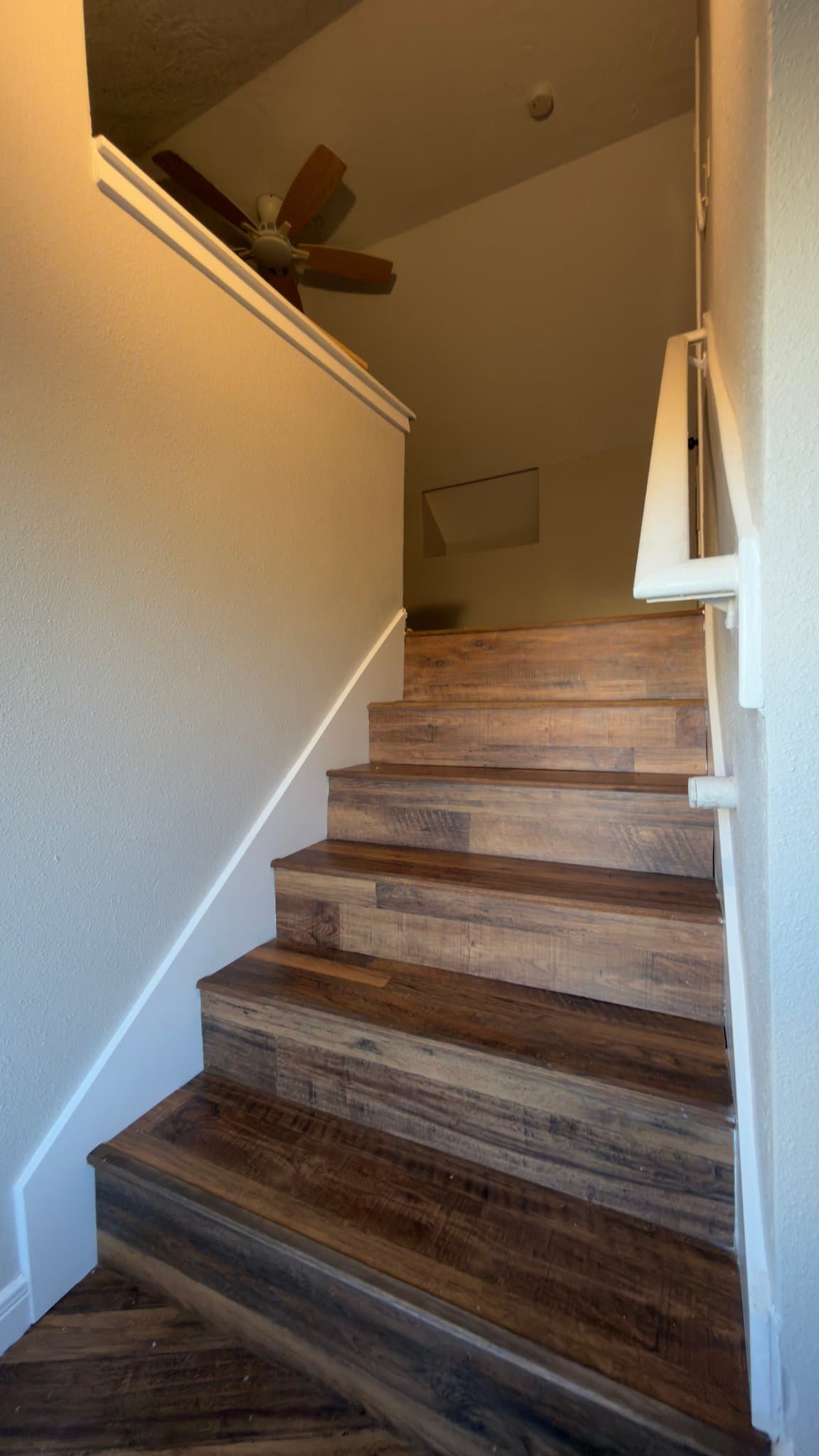 New Caney House: 28174 FM 1485 East