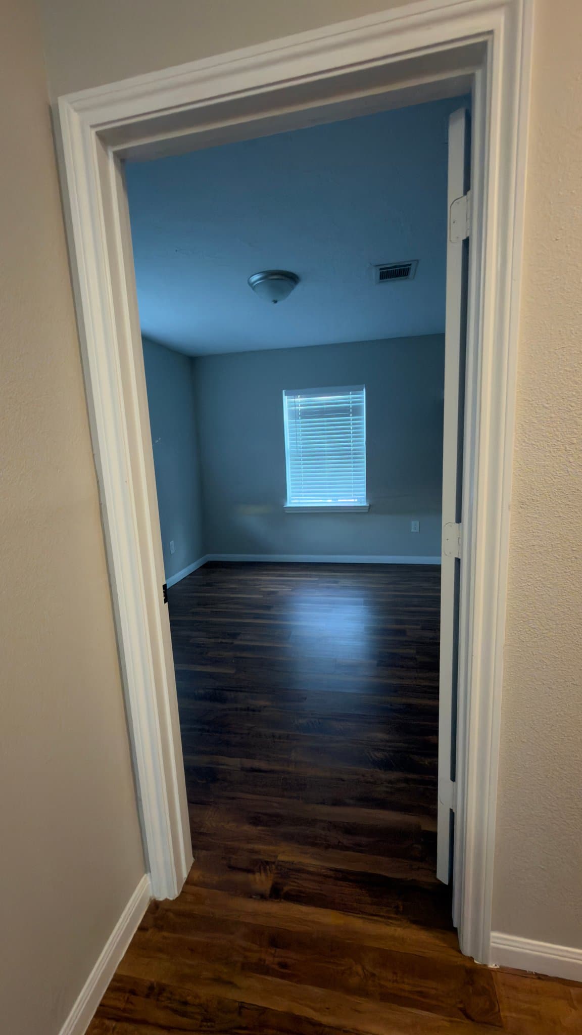 New Caney House: 28174 FM 1485 East