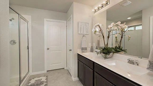 Cape Coral House: 208 SW 10th Ave