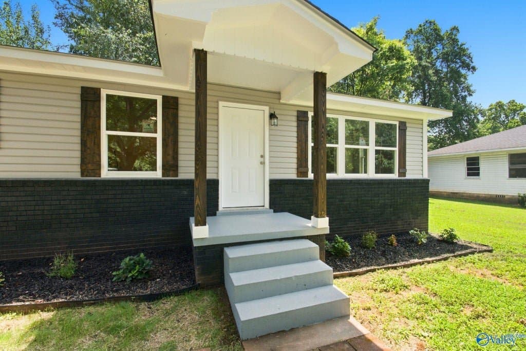 Huntsville House: 3506 Gay Street NW