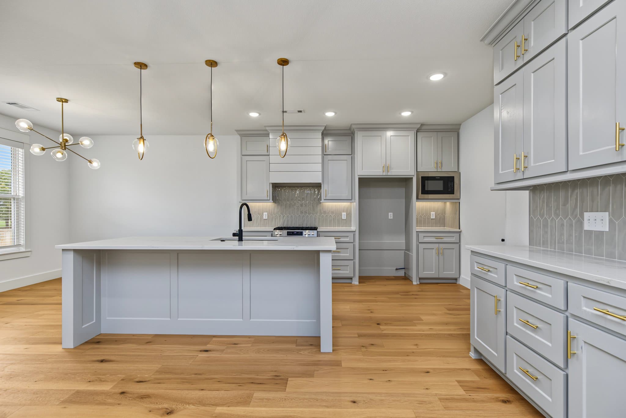 Springdale House: 4750 Cowboy St