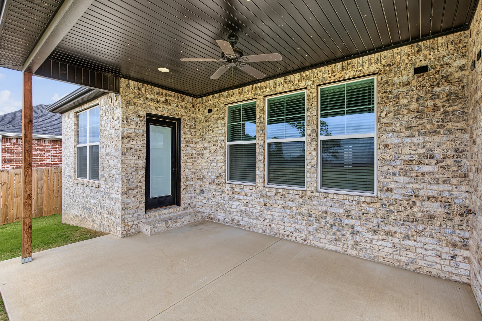 Springdale House: 4750 Cowboy St