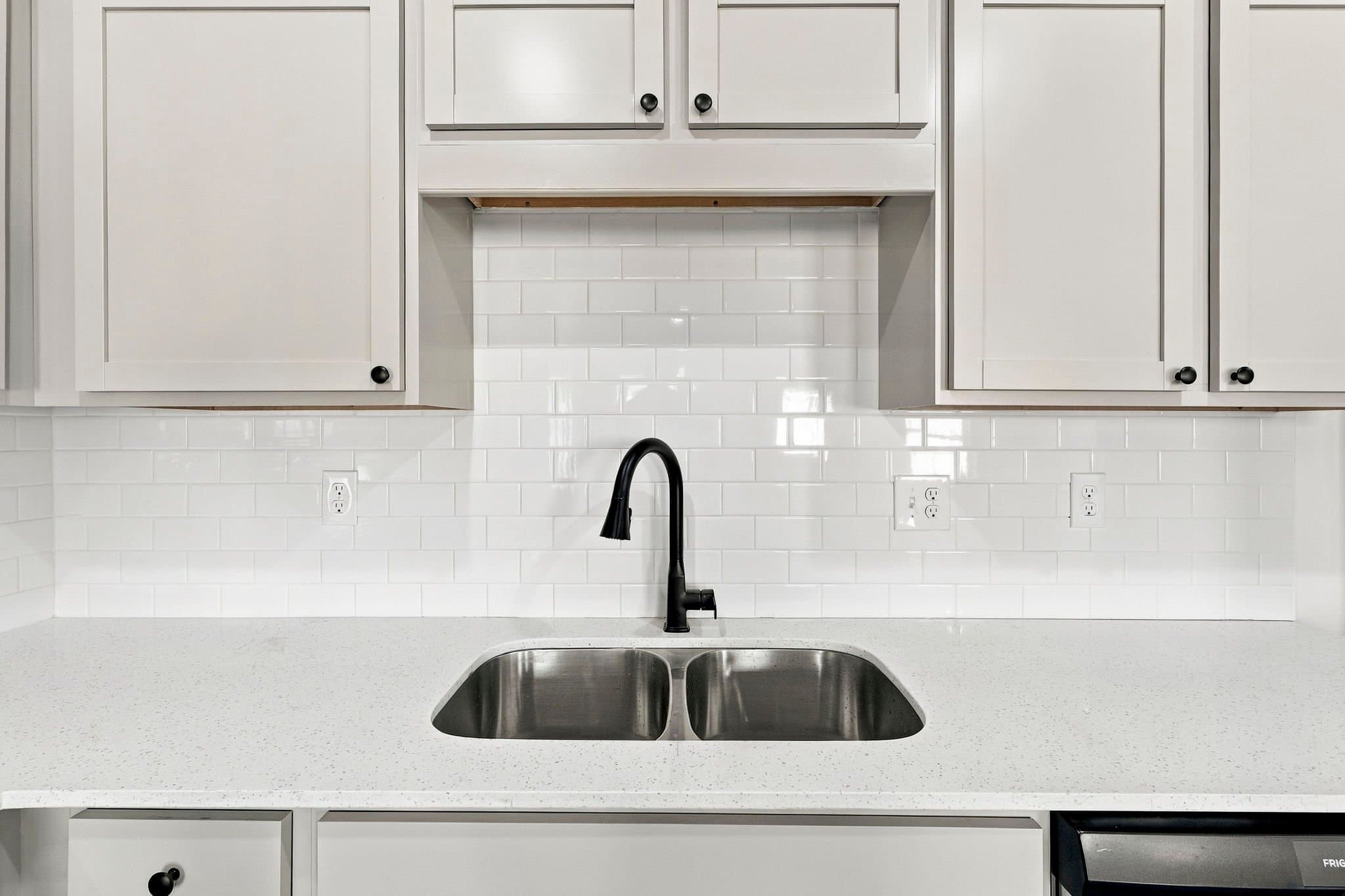 Siloam Springs Apartment: 820 S Timothy St