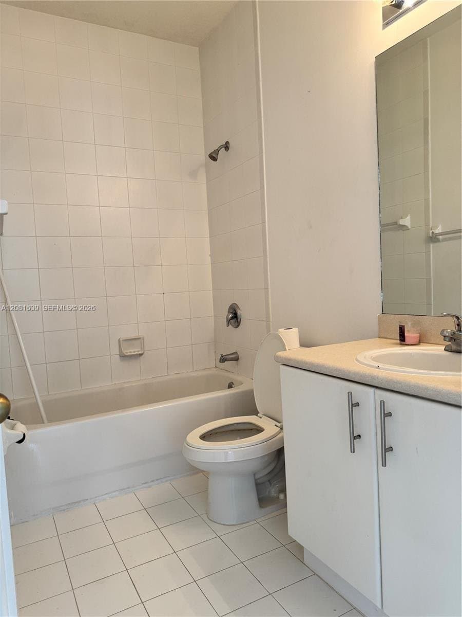Miami Condo: 10242 NW 7th St