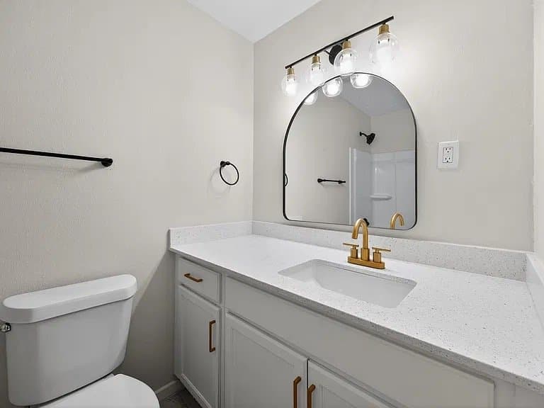 Dallas House: 8617 Flicker Ln