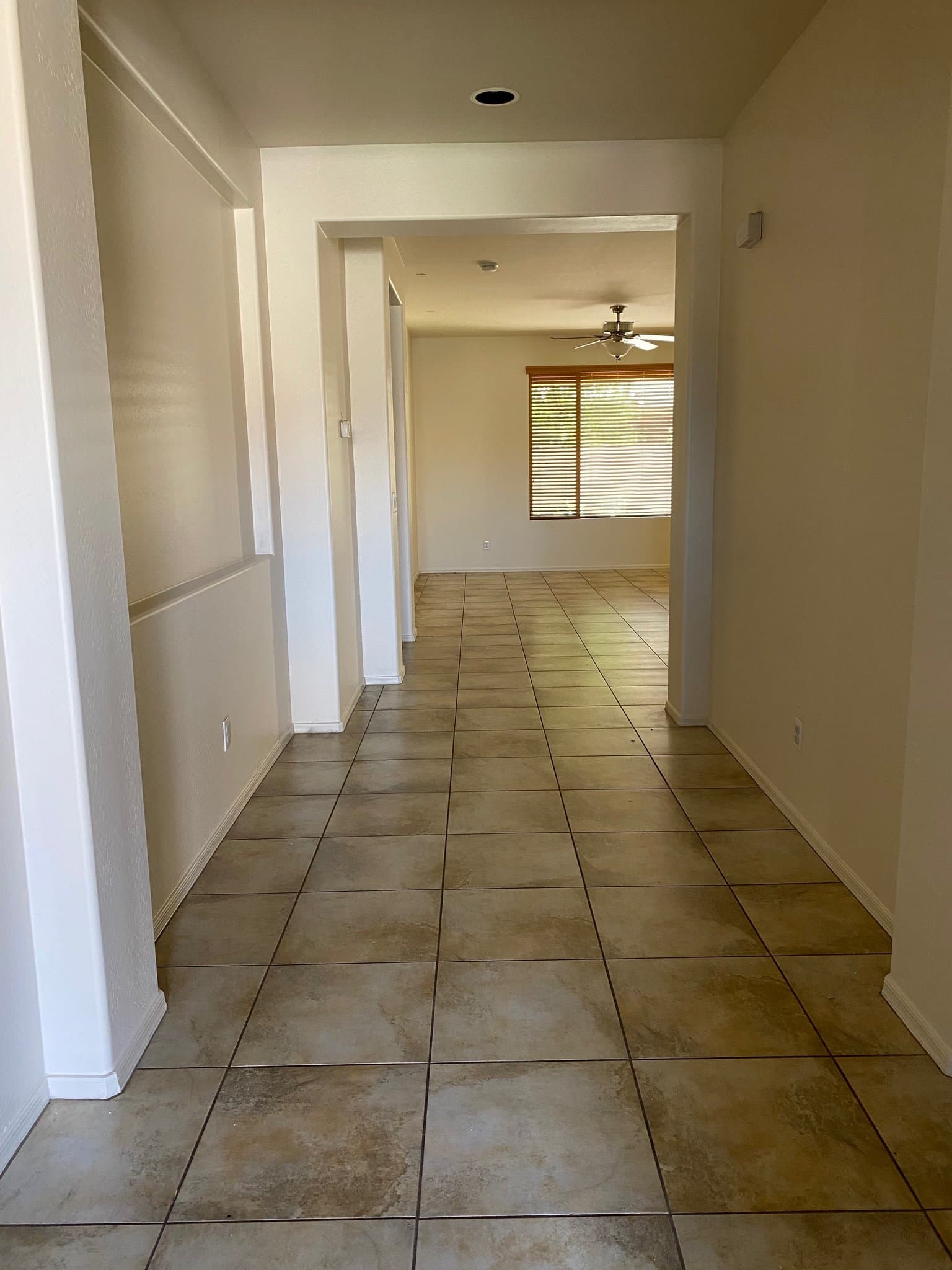Chandler House: 61 W Hackberry Dr