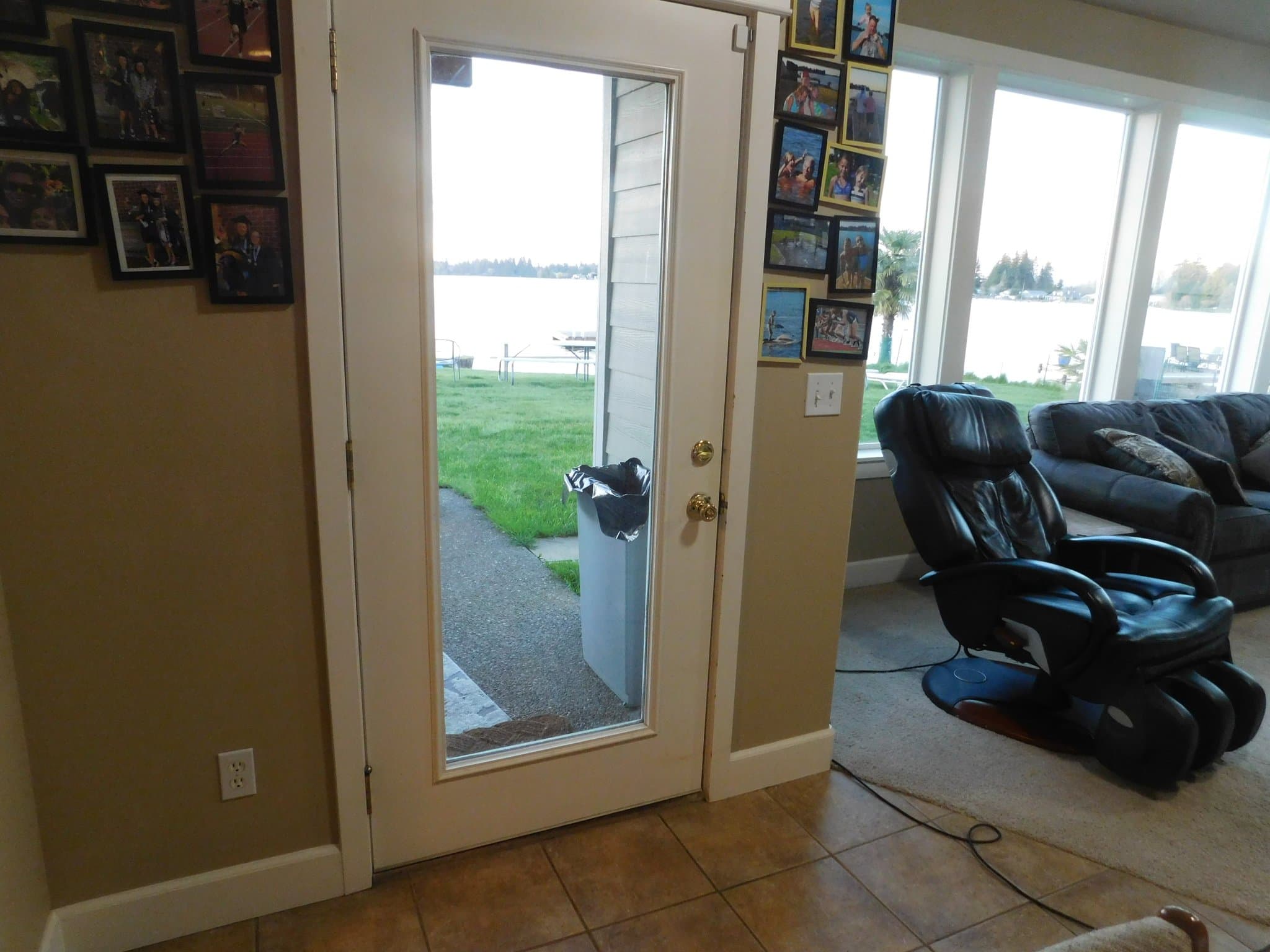 BONNEY LAKE House: 20838 60th Street East