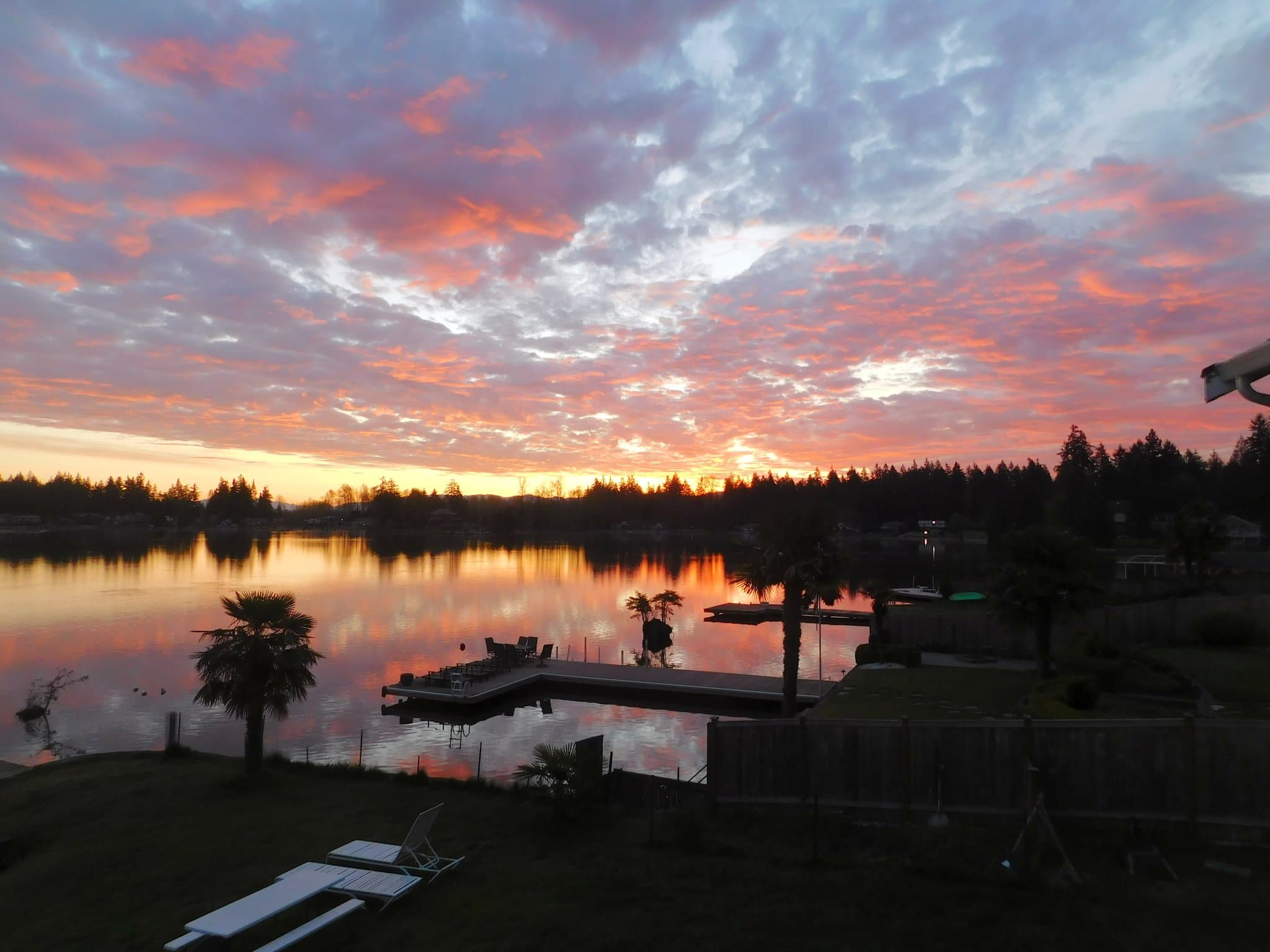 BONNEY LAKE House: 20838 60th Street East
