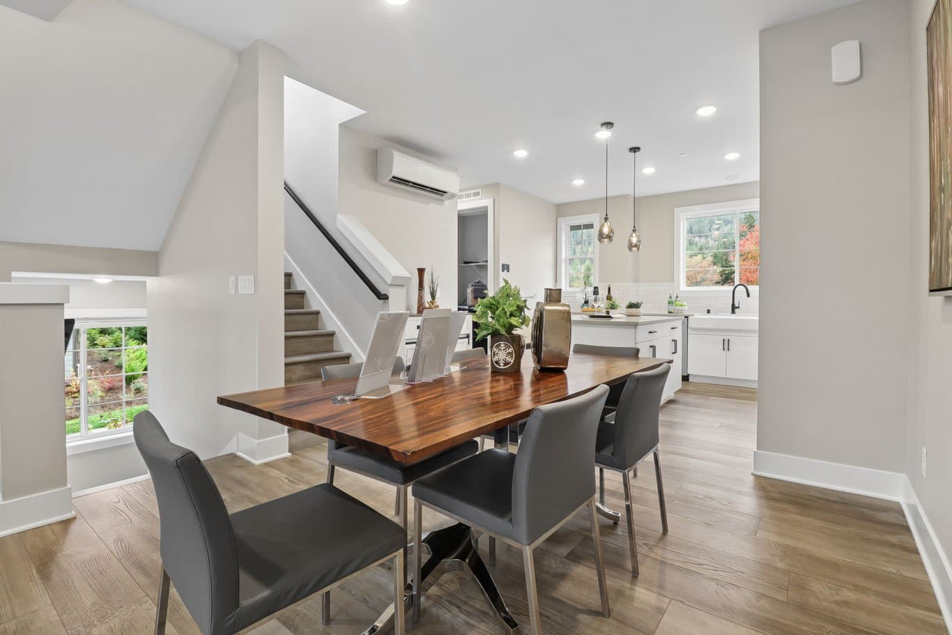 North Bend Townhome: 1906 SE 12th St