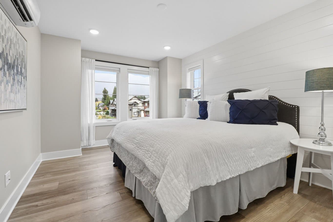 North Bend Townhome: 1906 SE 12th St