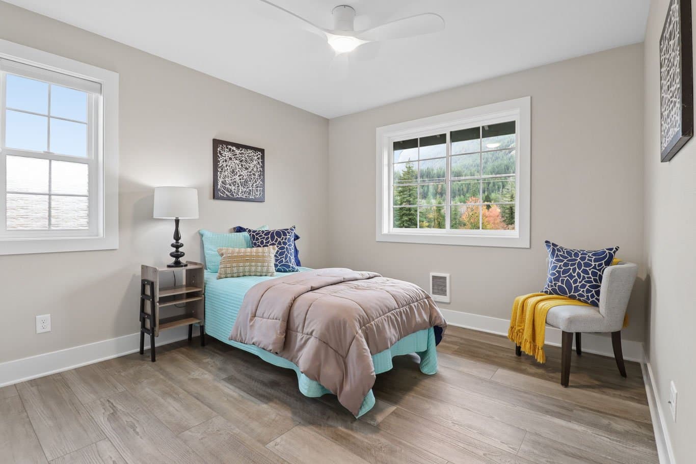 North Bend Townhome: 1906 SE 12th St