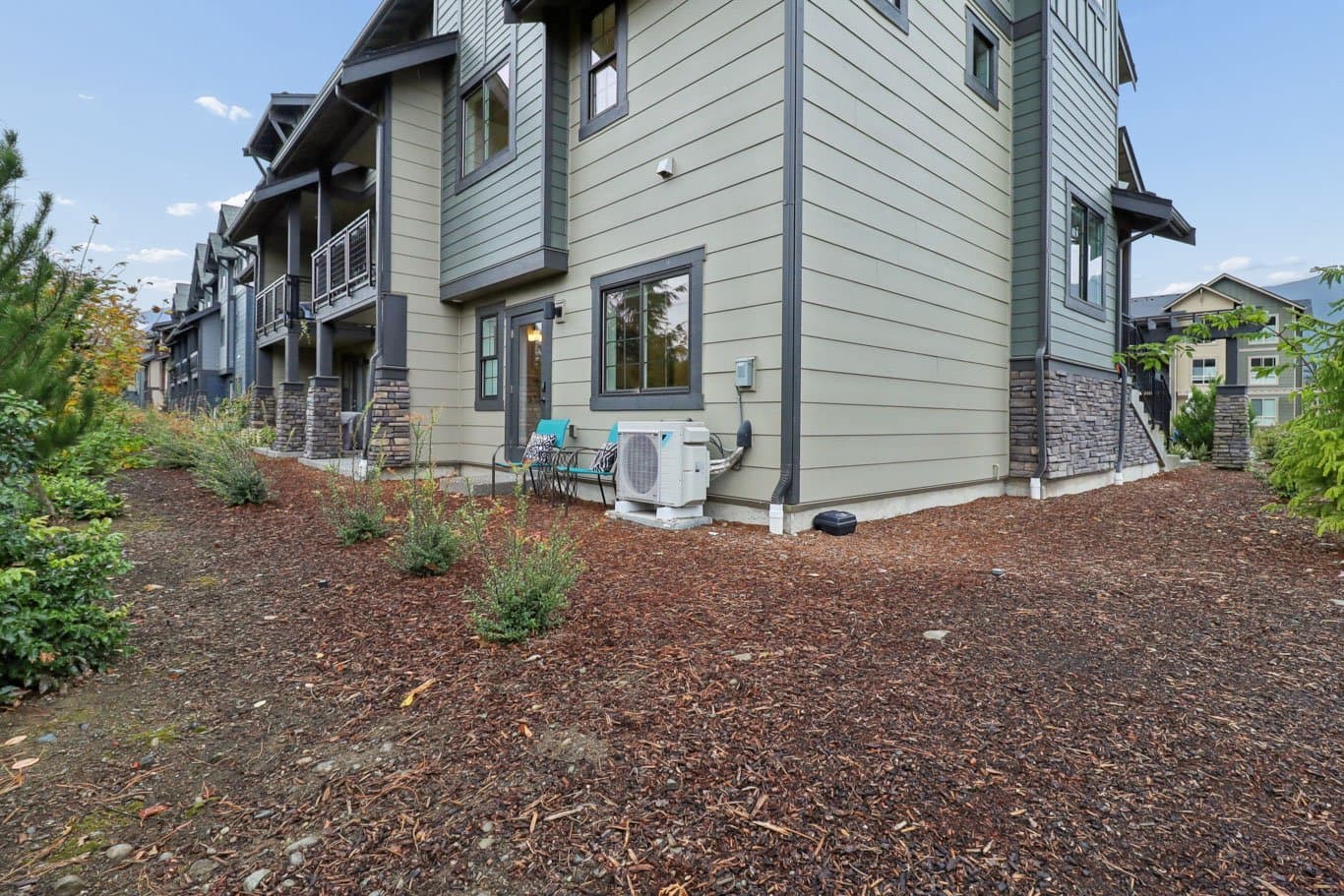 North Bend Townhome: 1906 SE 12th St
