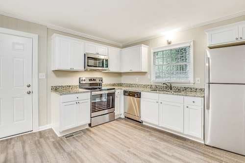 Dallas House: 8618 Flicker Ln,
