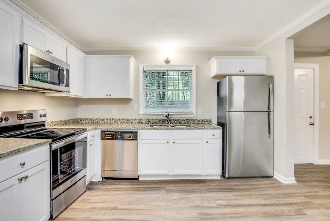 Dallas House: 8618 Flicker Ln,