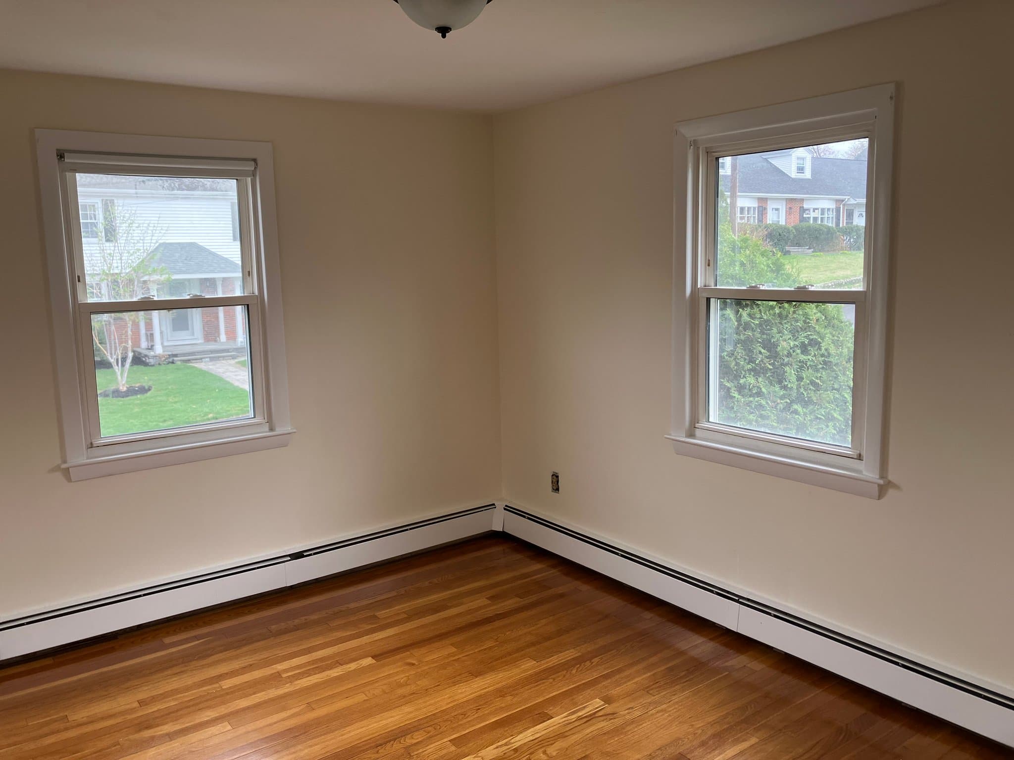 Milford Apartment: 15 Kellett Dr Unit 9