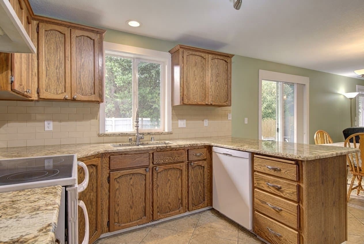 Vancouver House: 1705 SE 171st Pl