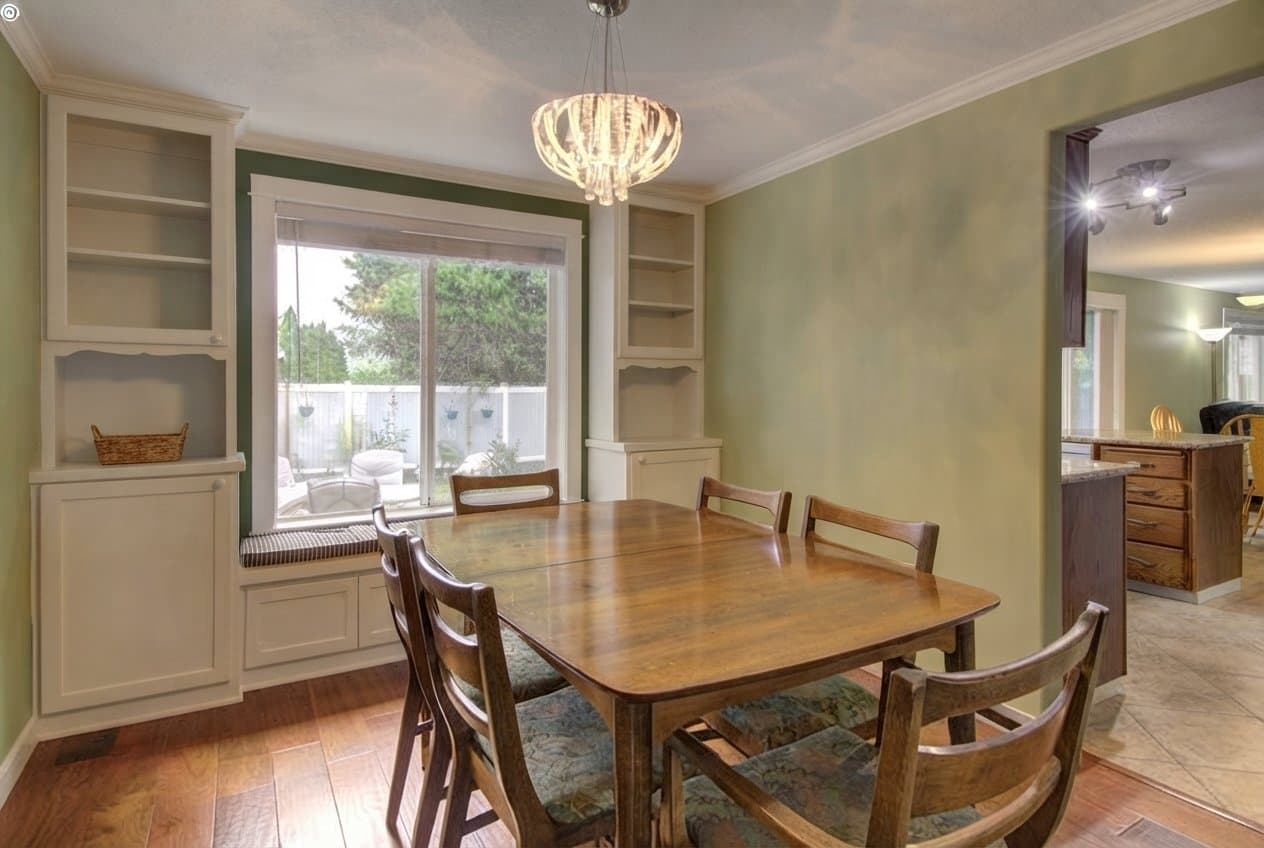 Vancouver House: 1705 SE 171st Pl