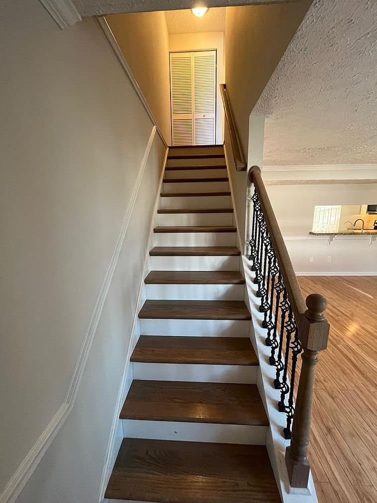 Frederick Townhome: 6712 Fallow Hill Ct