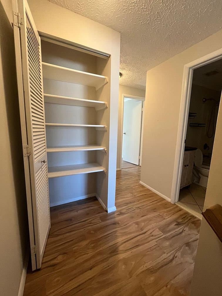 Frederick Townhome: 6712 Fallow Hill Ct