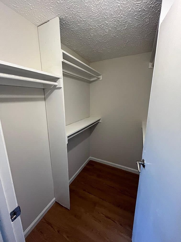 Frederick Townhome: 6712 Fallow Hill Ct