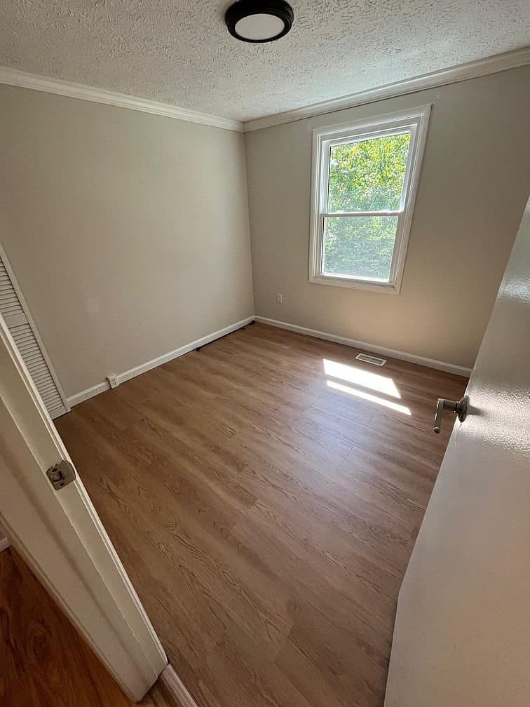 Frederick Townhome: 6712 Fallow Hill Ct