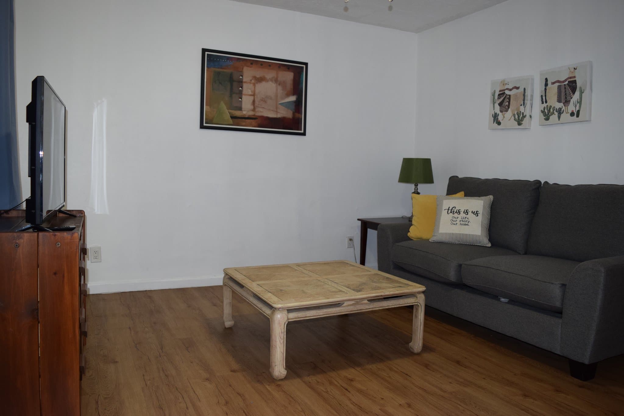 Albuquerque Apartment: 1804 Buena Vista Dr SE