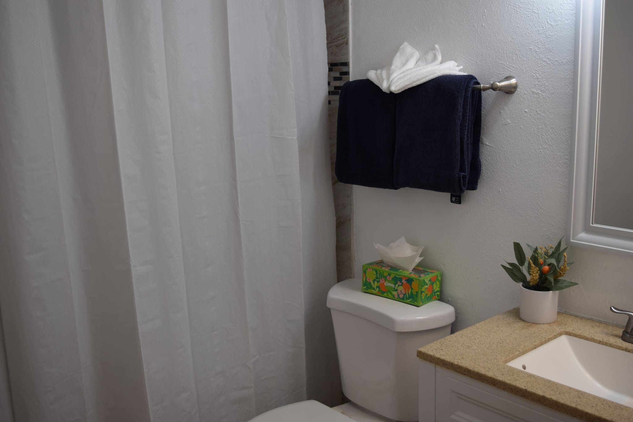 Albuquerque Apartment: 1804 Buena Vista Dr SE