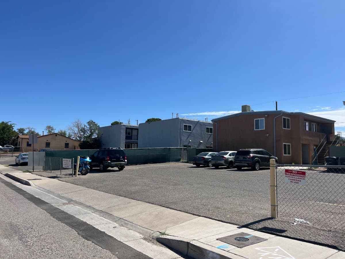 Albuquerque Apartment: 1804 Buena Vista Dr SE