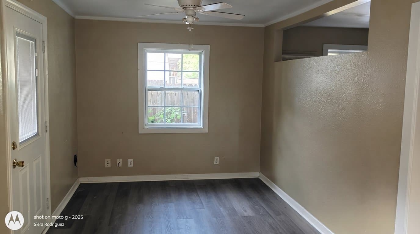 Flint Apartment: 16109 county Rd 1113