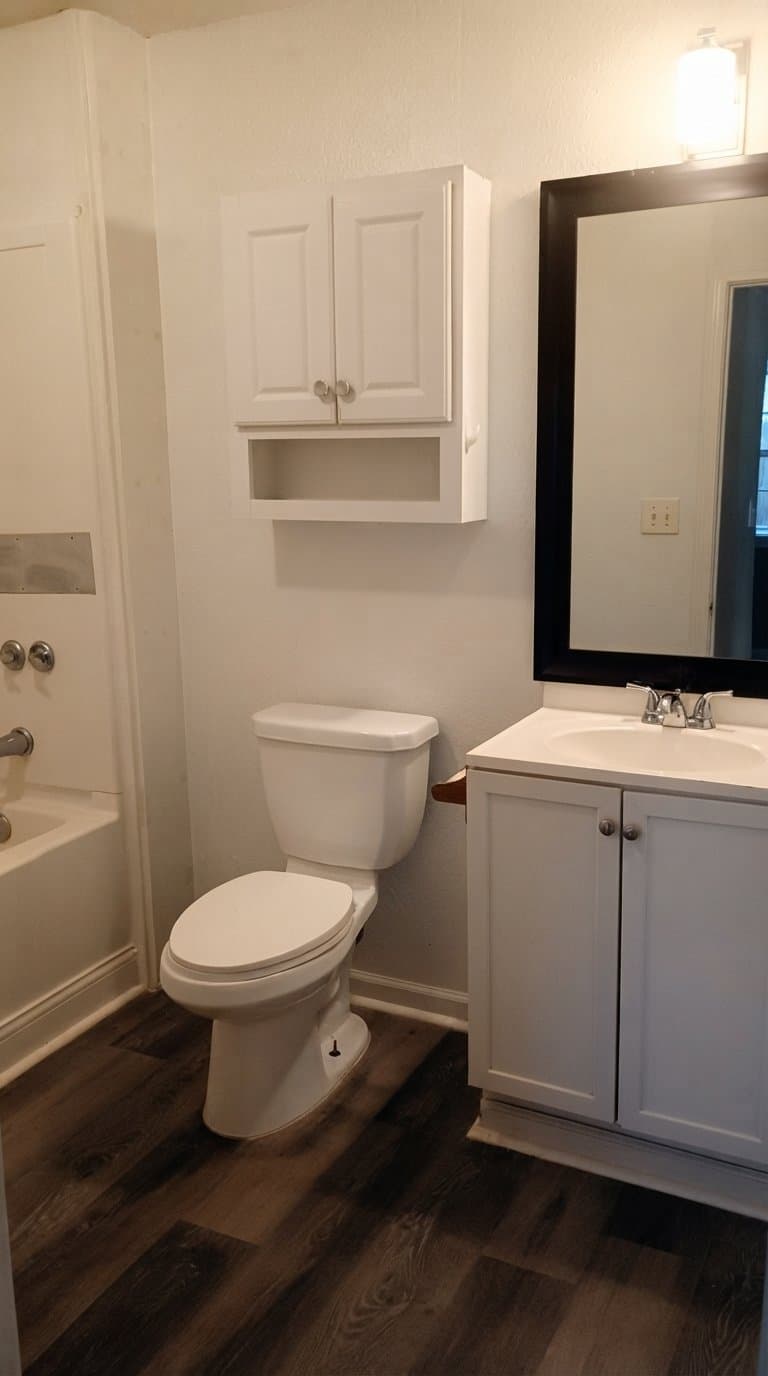 Flint Apartment: 16109 county Rd 1113