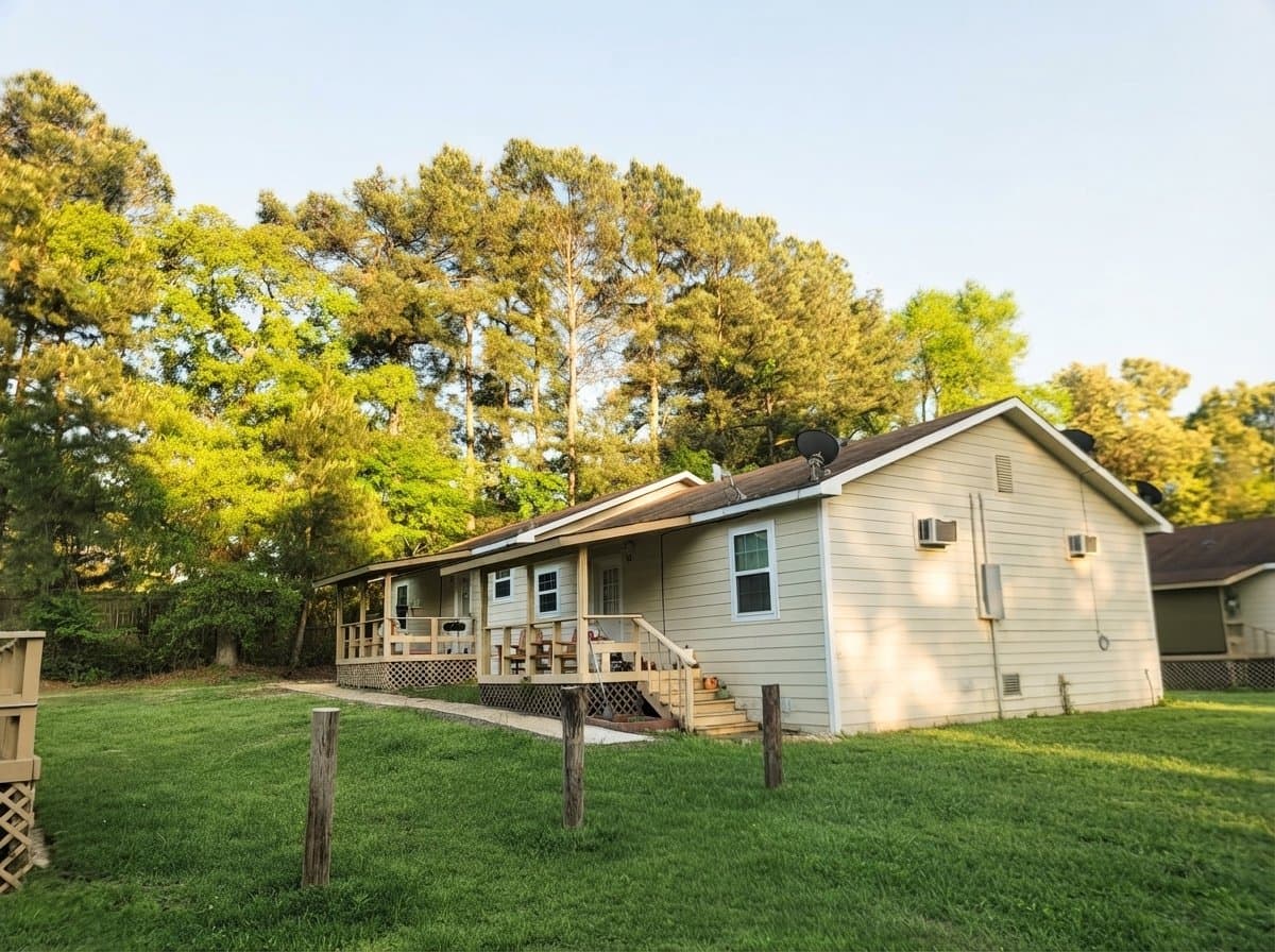 Flint Apartment: 16109 county Rd 1113