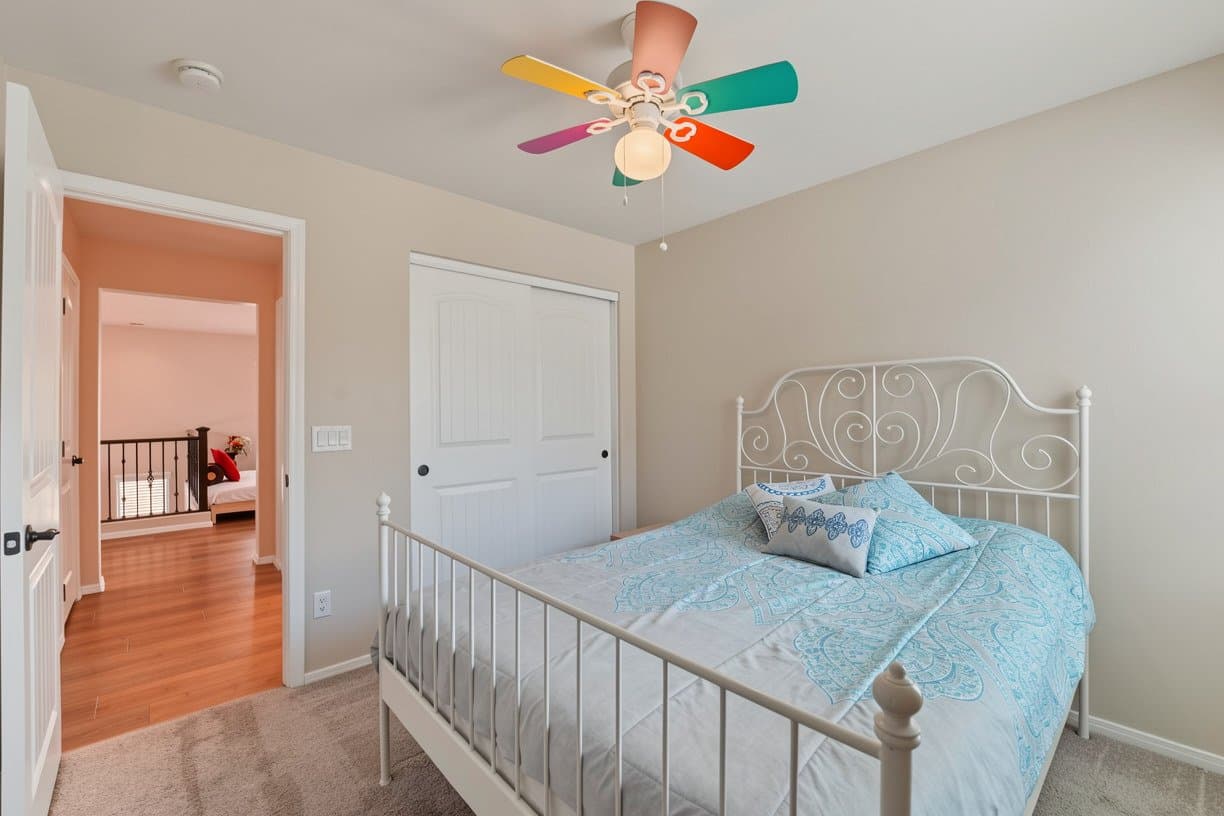 Chandler House: 121 W Hackberry Dr