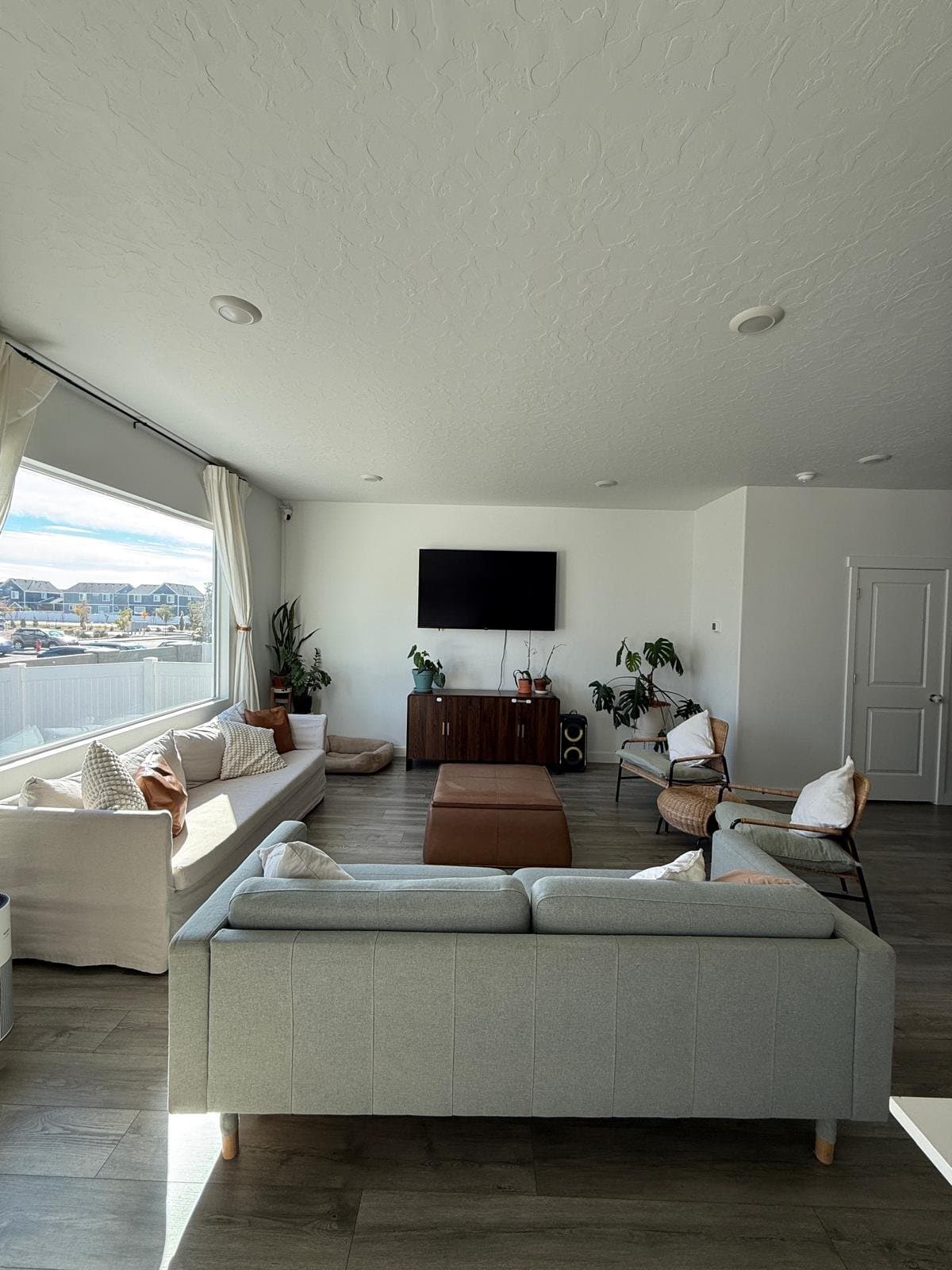 Saratoga Springs House: 594 N Trident Dr
