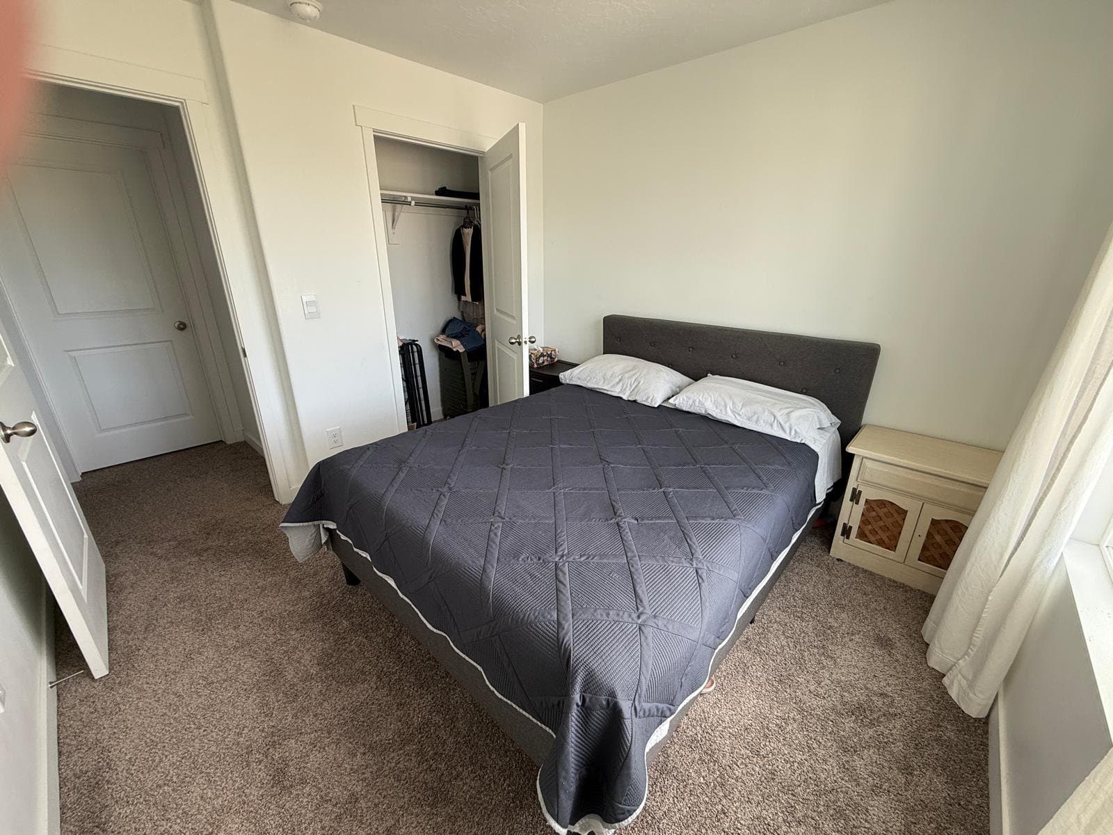 Saratoga Springs House: 594 N Trident Dr