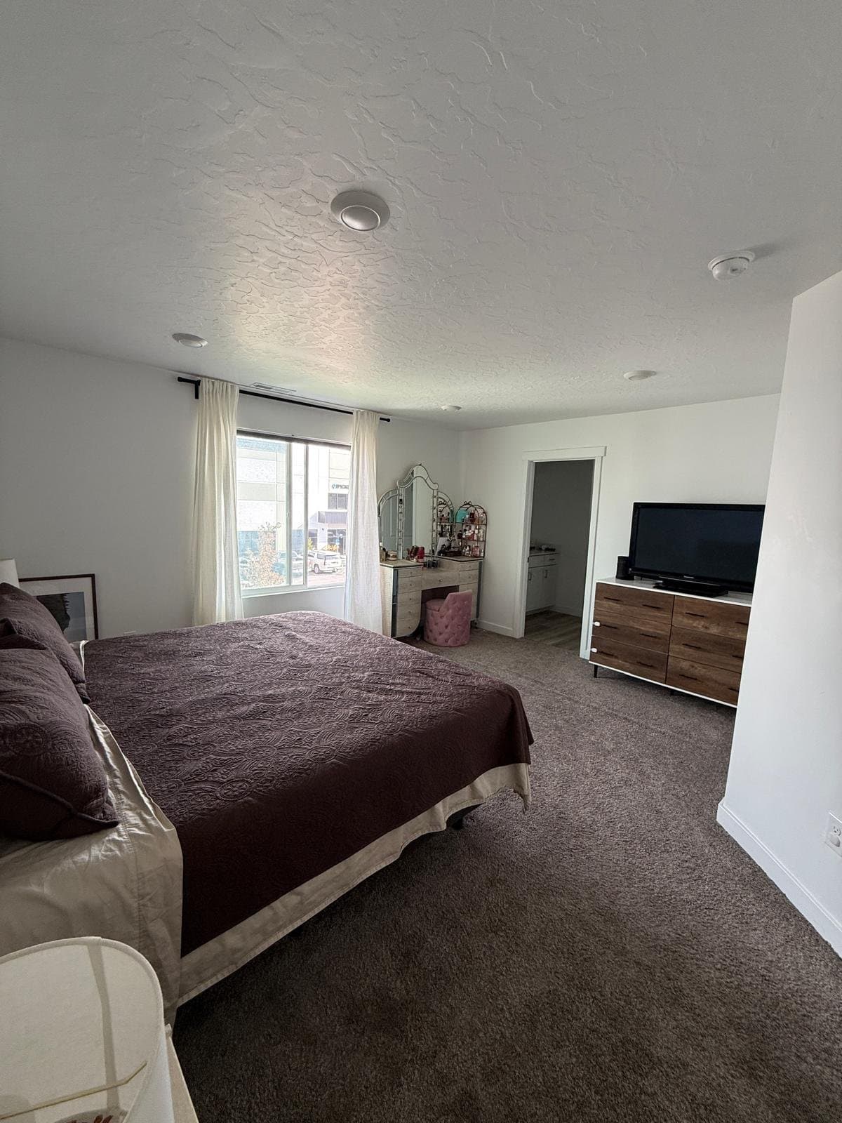 Saratoga Springs House: 594 N Trident Dr