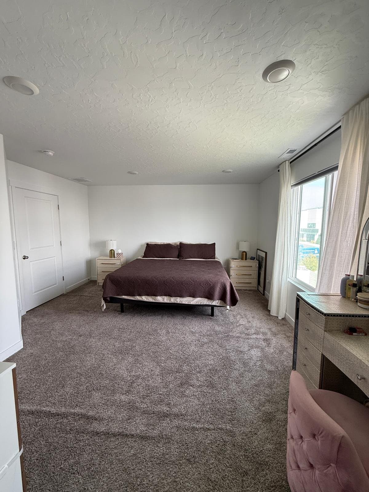 Saratoga Springs House: 594 N Trident Dr