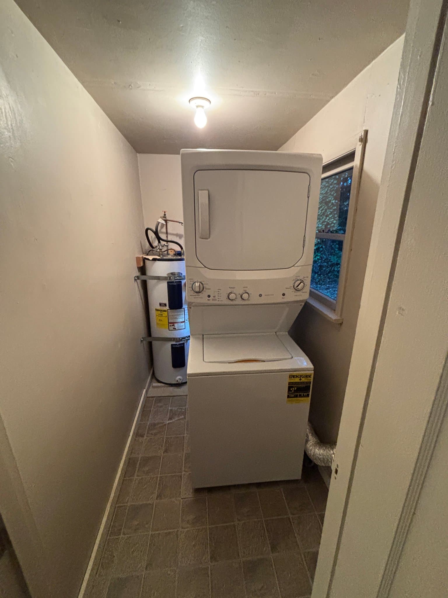 Bellevue House: 5468 Lake Washington Blvd SE