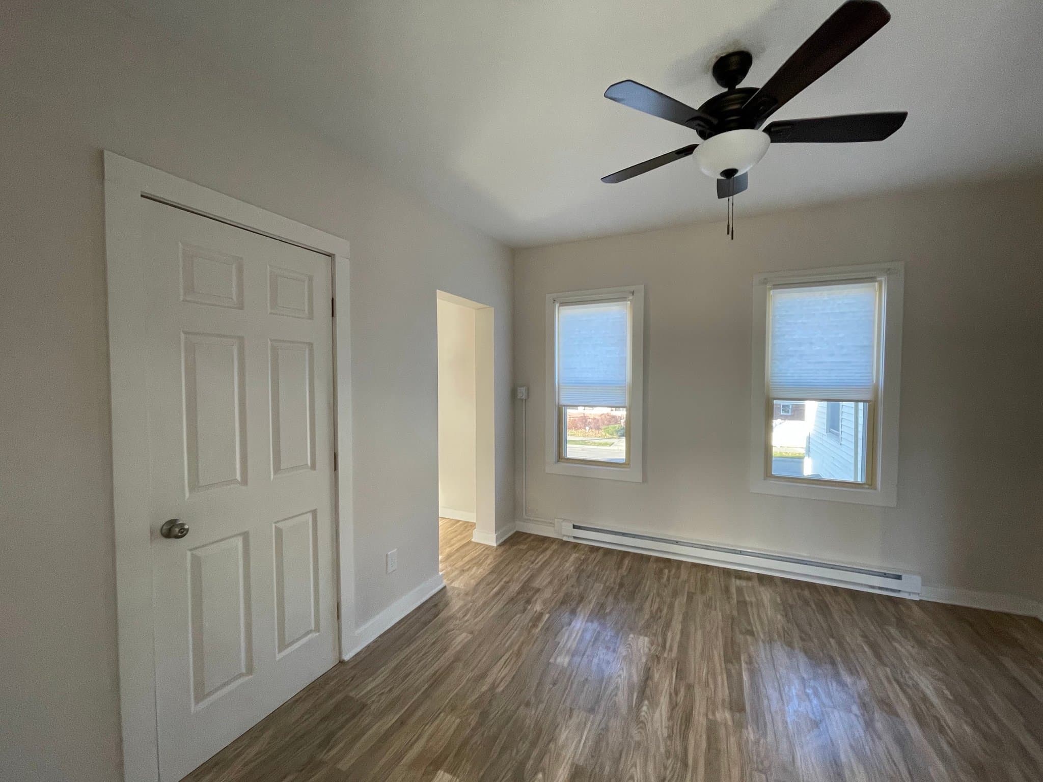Endicott Apartment: 104-106 E Union St